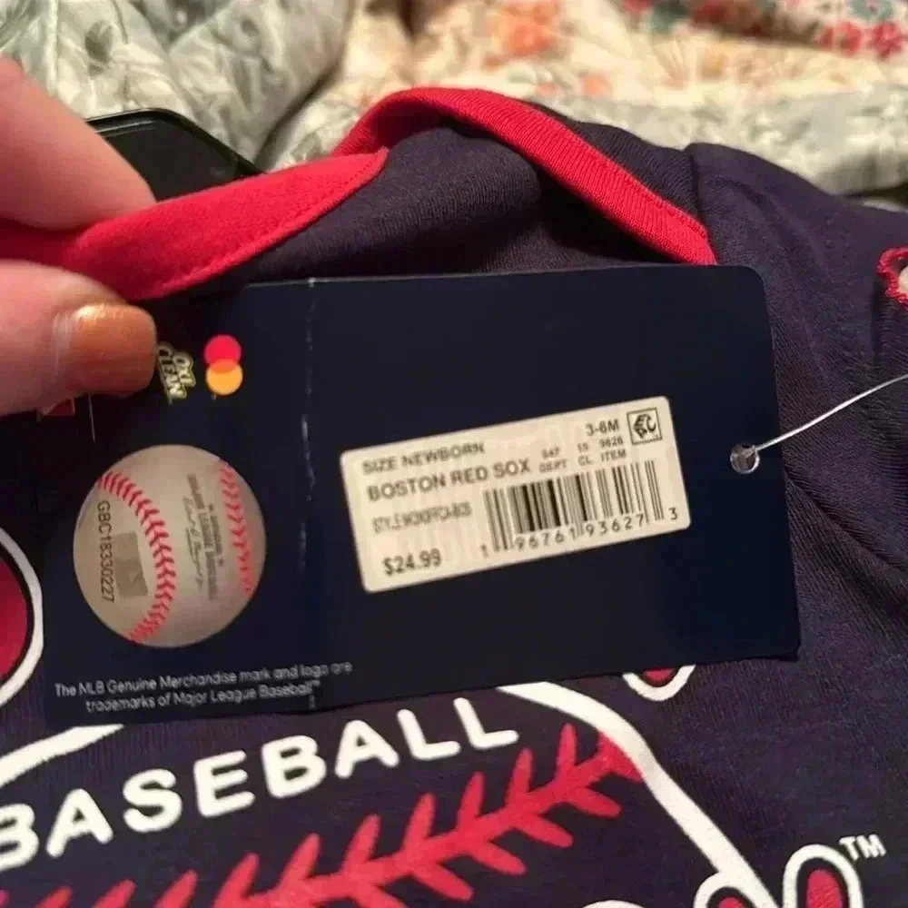 Boston Red Sox Unisex Bodysuit - Picture 6 of 6